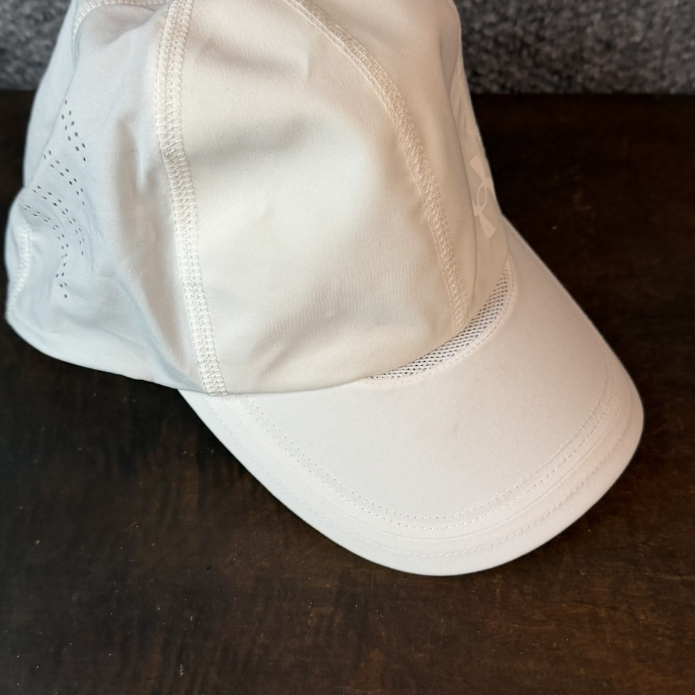 Under Armour Iso-Chill Reflective Adjustable Men's Running Hat White